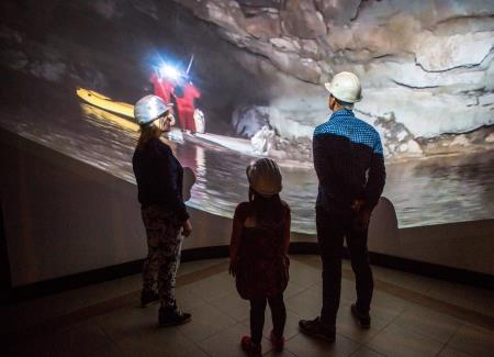 Pojdite z nami v jamo! (foto: Simon Avsec)