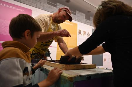 Delavnica sitotiska (foto Ana Čič)